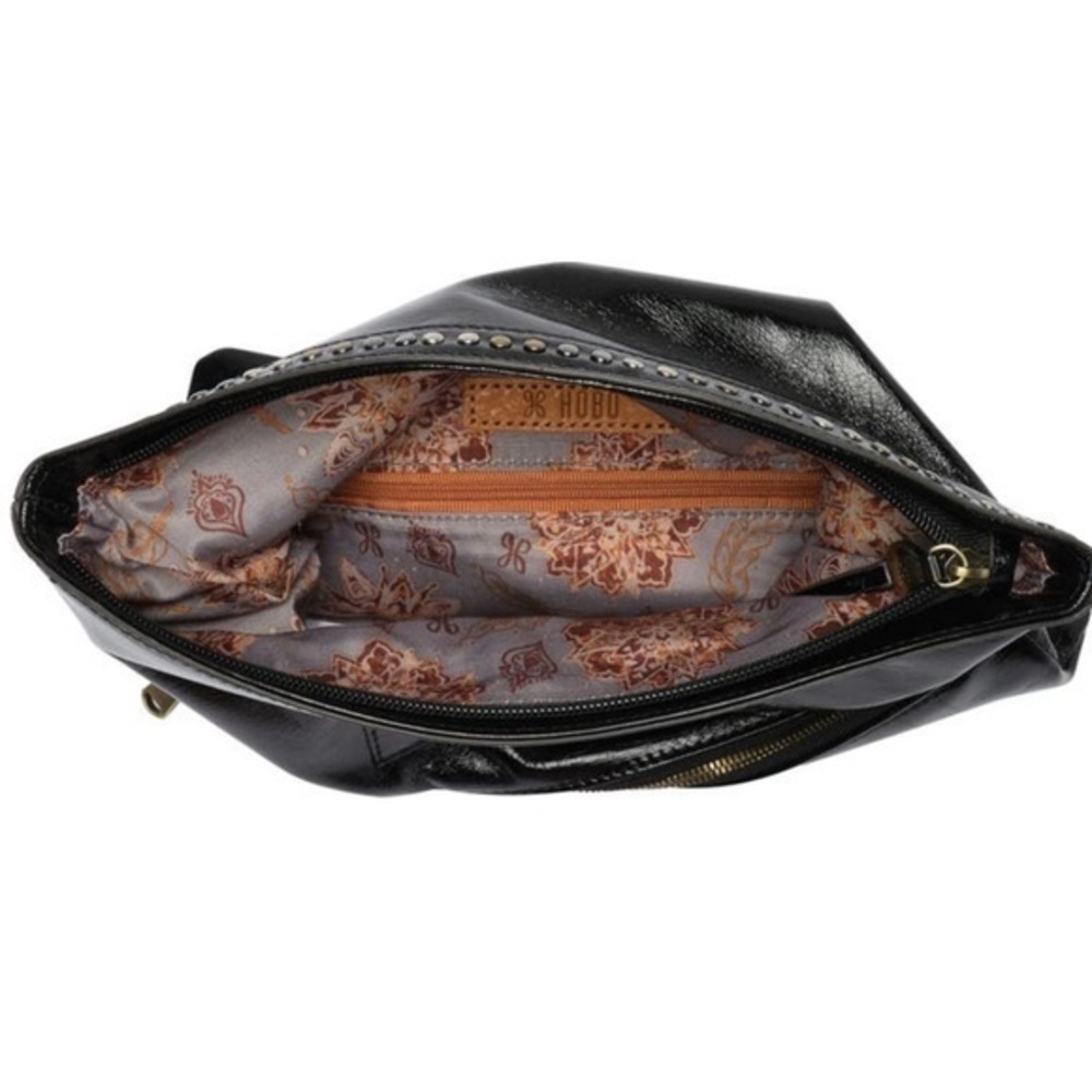 HOBO Zeal Zip Clutch in black, NWT - Picture 5 of 8
